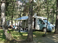 Camping De L'iscle De Prelles